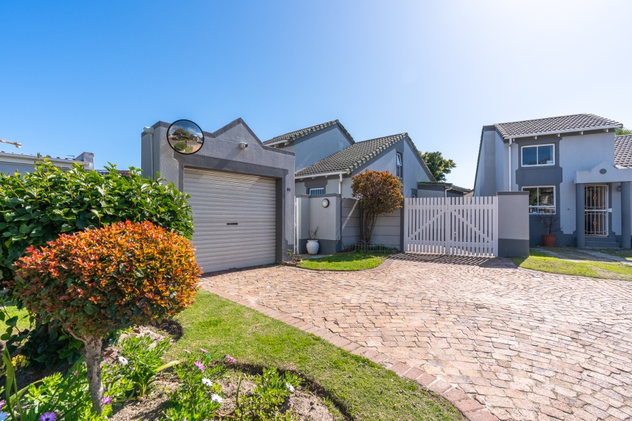 4 Bedroom Property for Sale in Thornton Western Cape